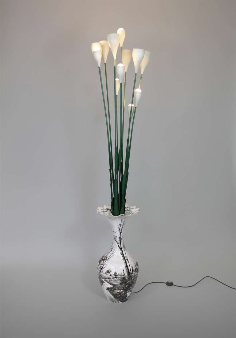 Floor lamp by Angelo Lelli, 1950, Arredoluce Italy

vase porcelain, flowers painted metal