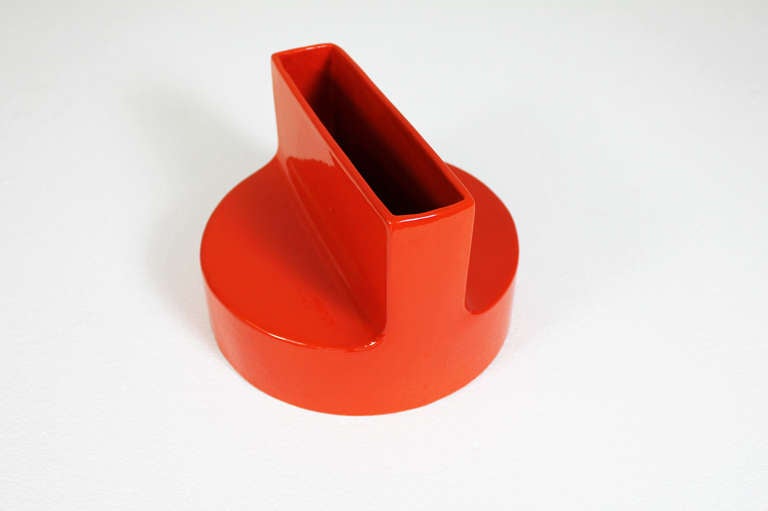 Vase model 594 by Ettore Sottsass, Il Sestante Sottsass Italy, 1962

red glazed