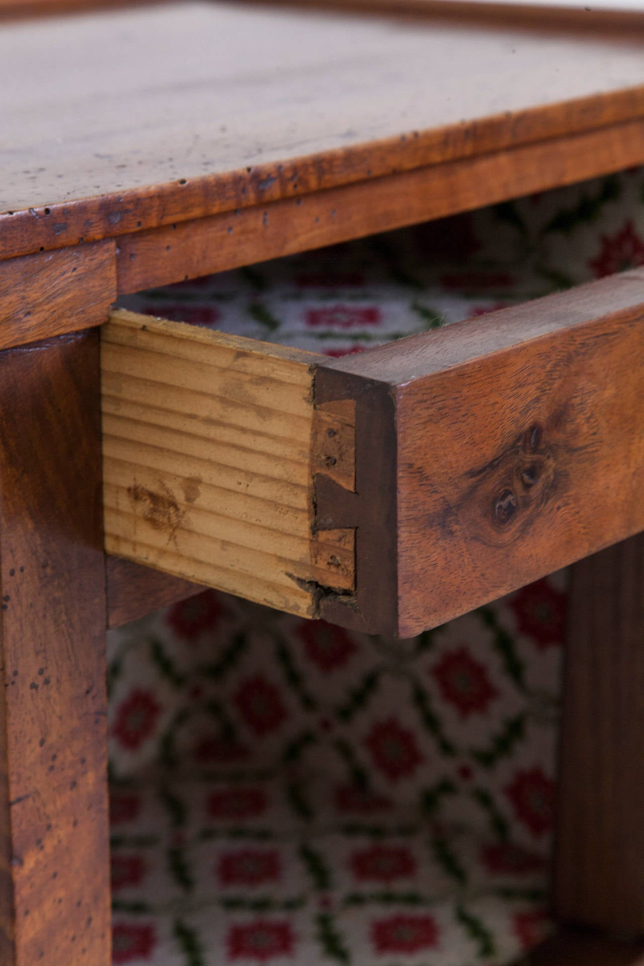 French 19th Century Directoire Bookmatched Walnut Nightstand or Side Table 5