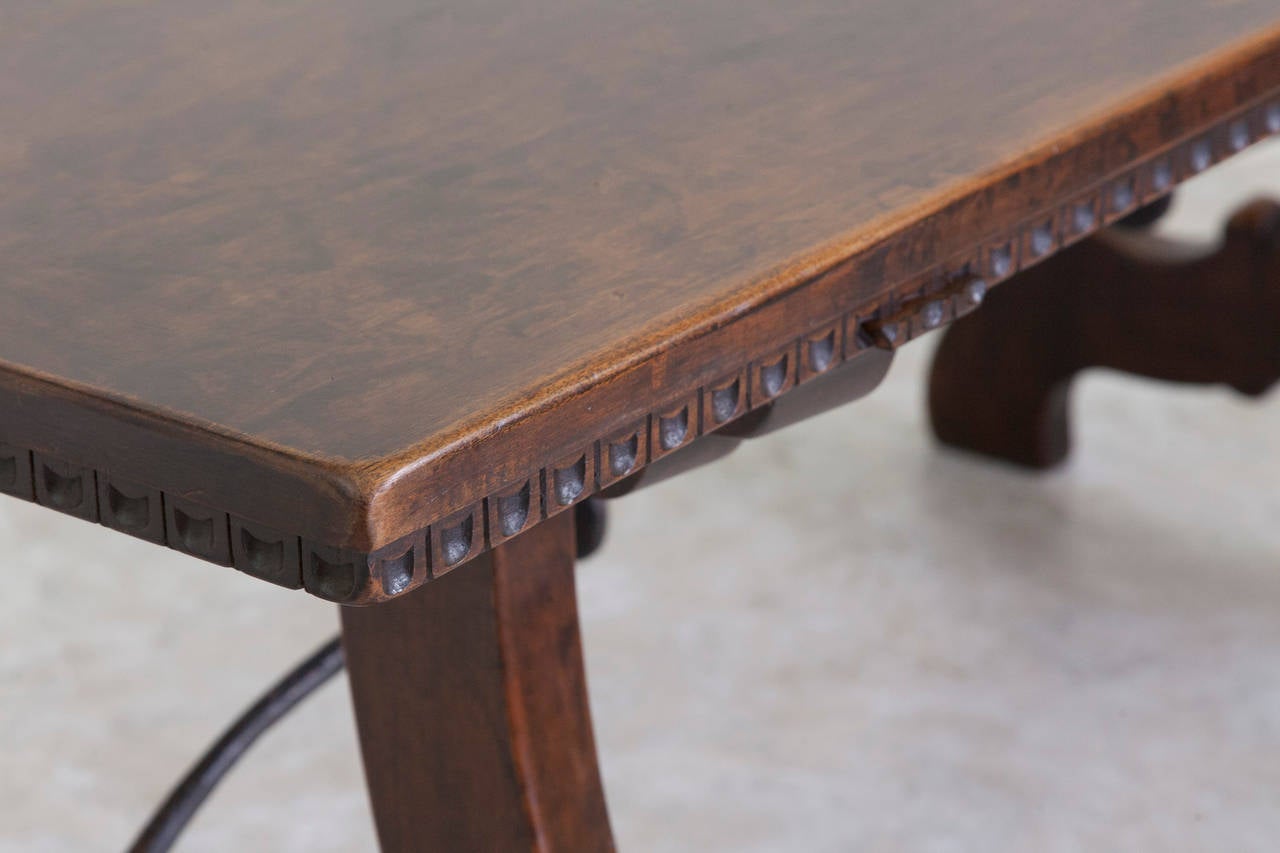 Solid Walnut Hand-Carved 19th Century Spanish Renaissance Dining Table 5