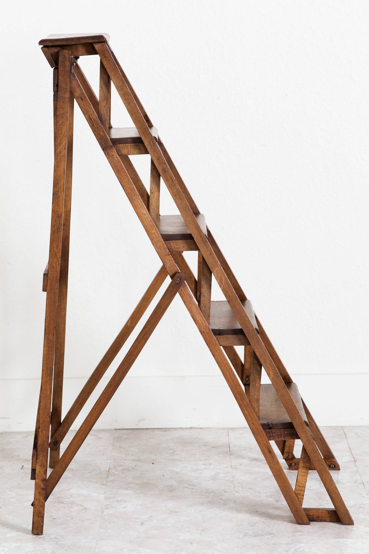 Handmade French Folding Library Ladder In Excellent Condition In Fayetteville, AR