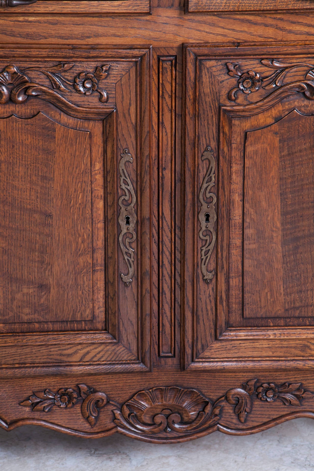 Hand-Carved French Oak Louis XV Style Buffet or Sideboard 6