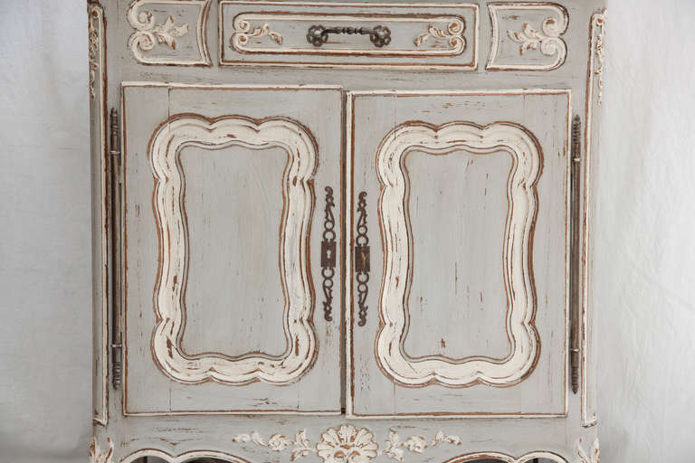 Ideal Buffet in Provence style Ideal Buffet in Provence style