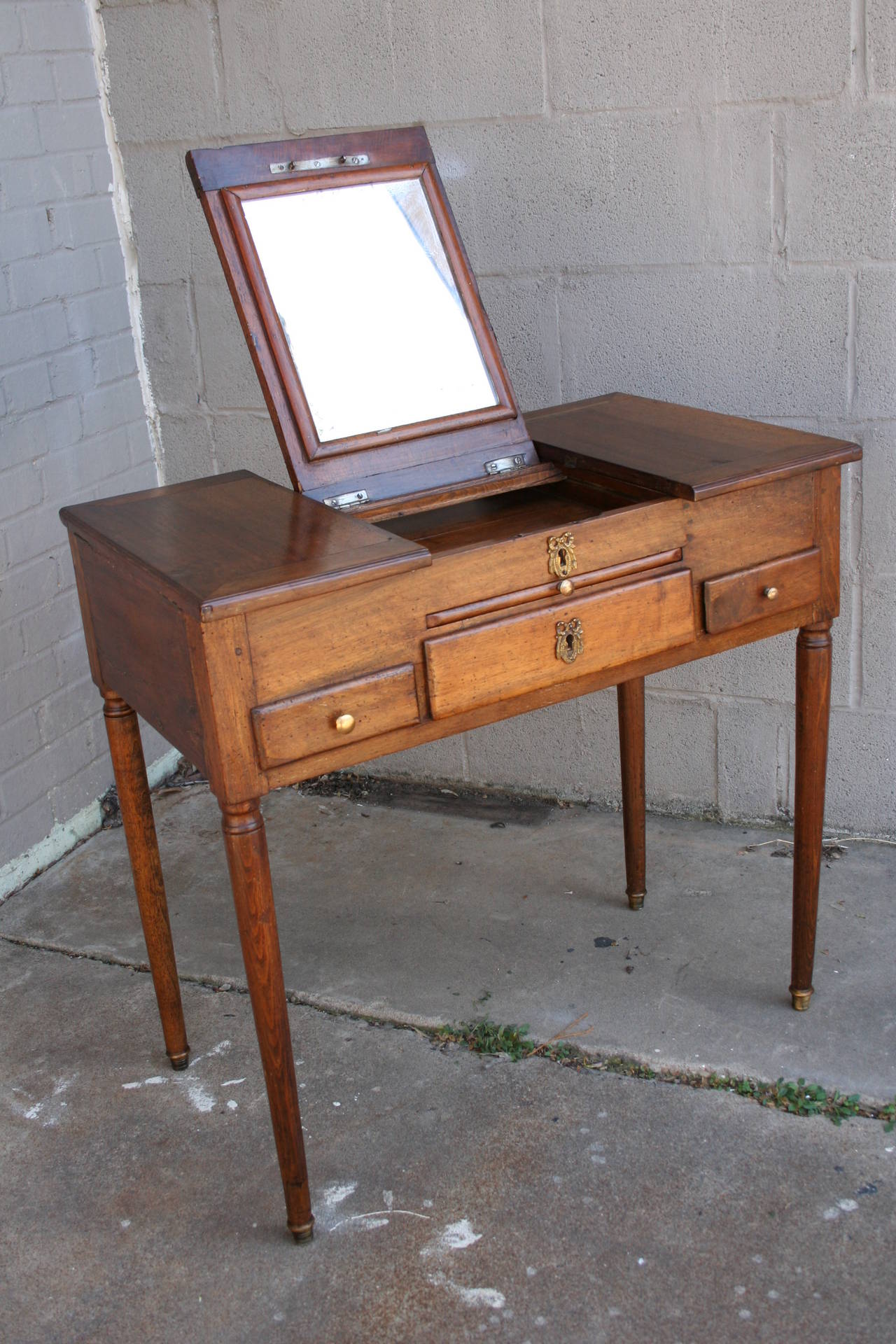18th Century Louis XVI Period Walnut Coiffeuse or Vanity Table 2