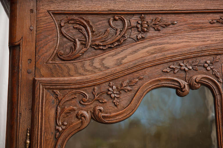 Carved Oak Louis XV Vitrine or Armoire with Original Glass 2