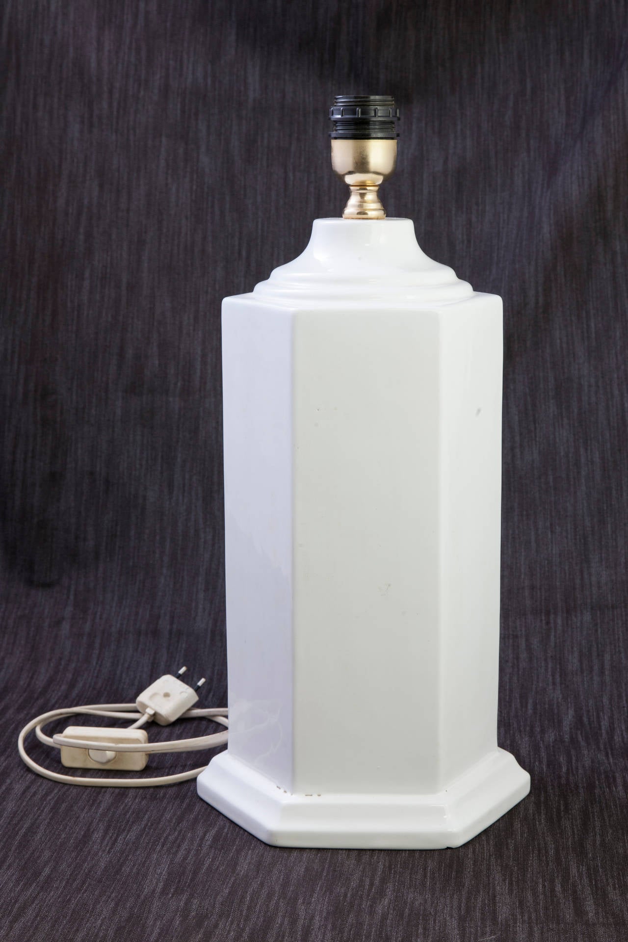 French Art Deco White Ceramic Lamp With Black and Gold Metallic Shade In Excellent Condition In Fayetteville, AR