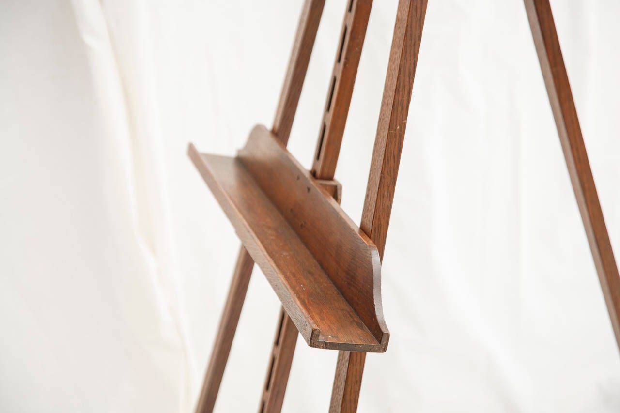 Antique French Artisan Made Oak Floor Easel with Adjustable Tray In Excellent Condition In Fayetteville, AR