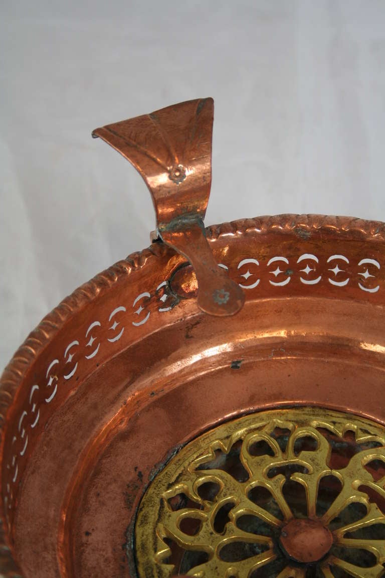 18th Century French Copper and Brass Braisier or Serving Piece For Sale 2