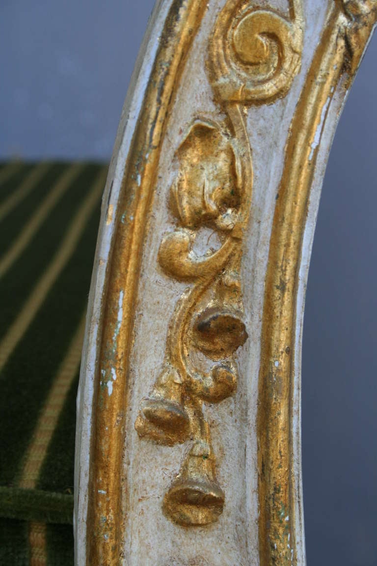 French Elegant Napoleon III Gilt Upholstered Iron Daybed