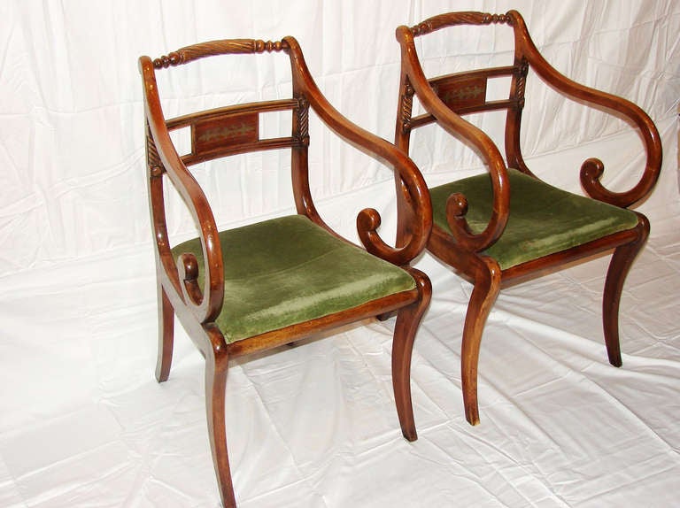 Pair of 19th Century English Regency Scroll Armchairs In Good Condition For Sale In New York, NY