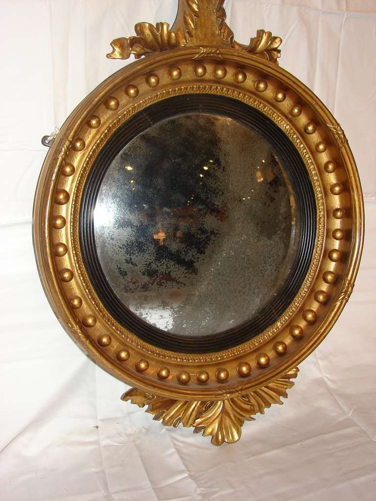 19th Century English Georgian Giltwood Convex Mirror For Sale 1