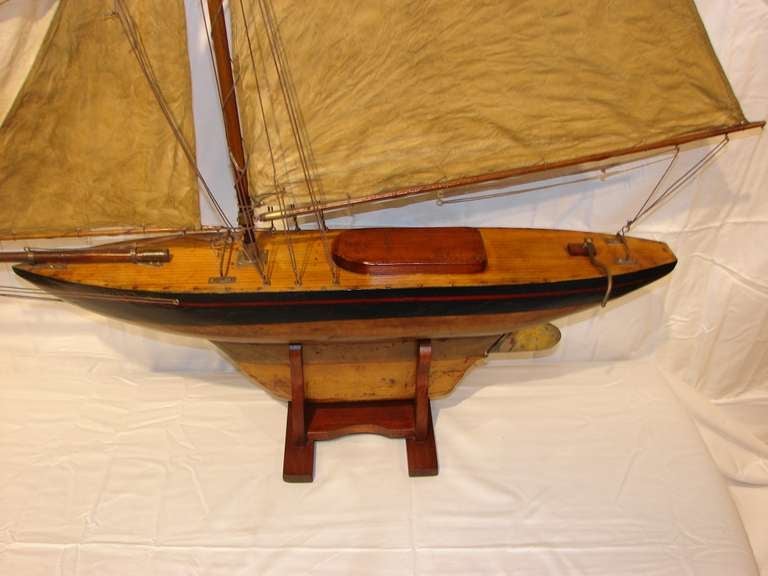 Wood 19th Century English Large Pond Yacht For Sale