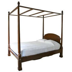 18th Century American Southern Tall Post Walnut Bed, Resized to Queen-Size