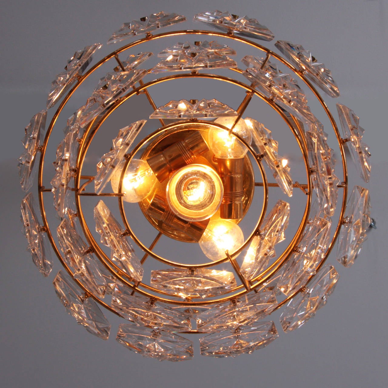 Kinkeldey-Kronleuchter aus Kristallglas mit vier Etagen (Moderne der Mitte des Jahrhunderts) im Angebot
