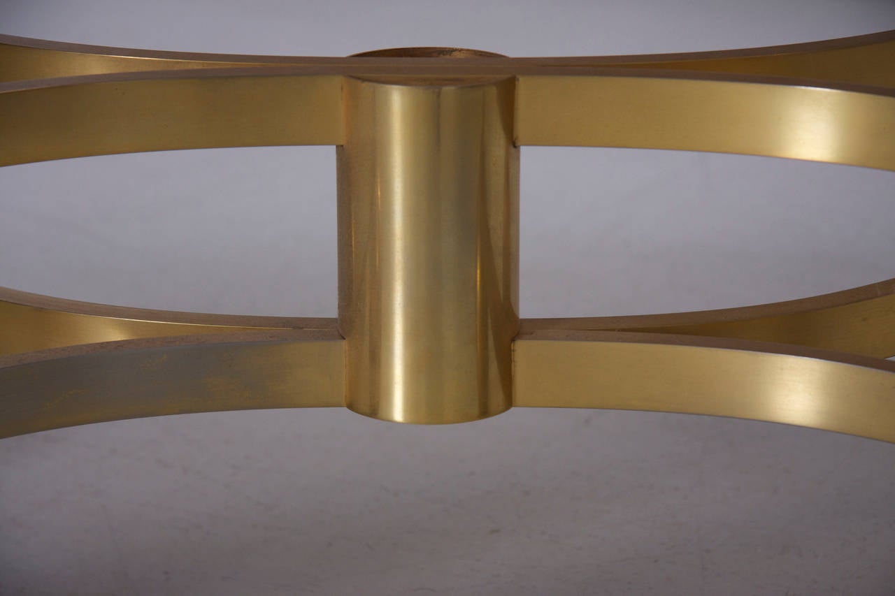 Wonderful sputnik coffee table with eight brass balls in two tiers.
Excellent vintage condition.

An other sputnik coffee table in a round version is also listed.