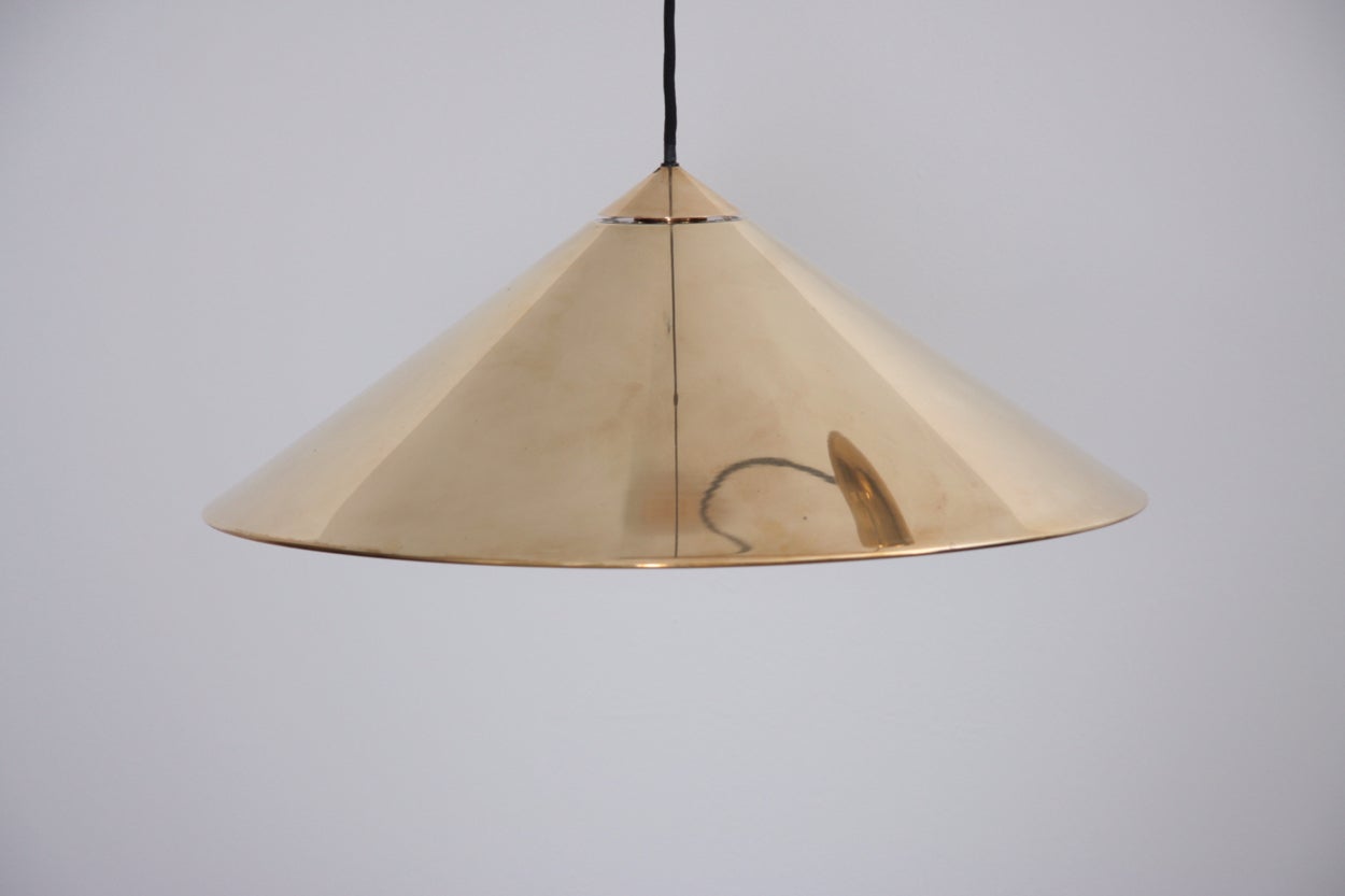 Florian Schulz Keos Extra Large Counterweight Pendant Lamp Brass In Excellent Condition In Berlin, BE