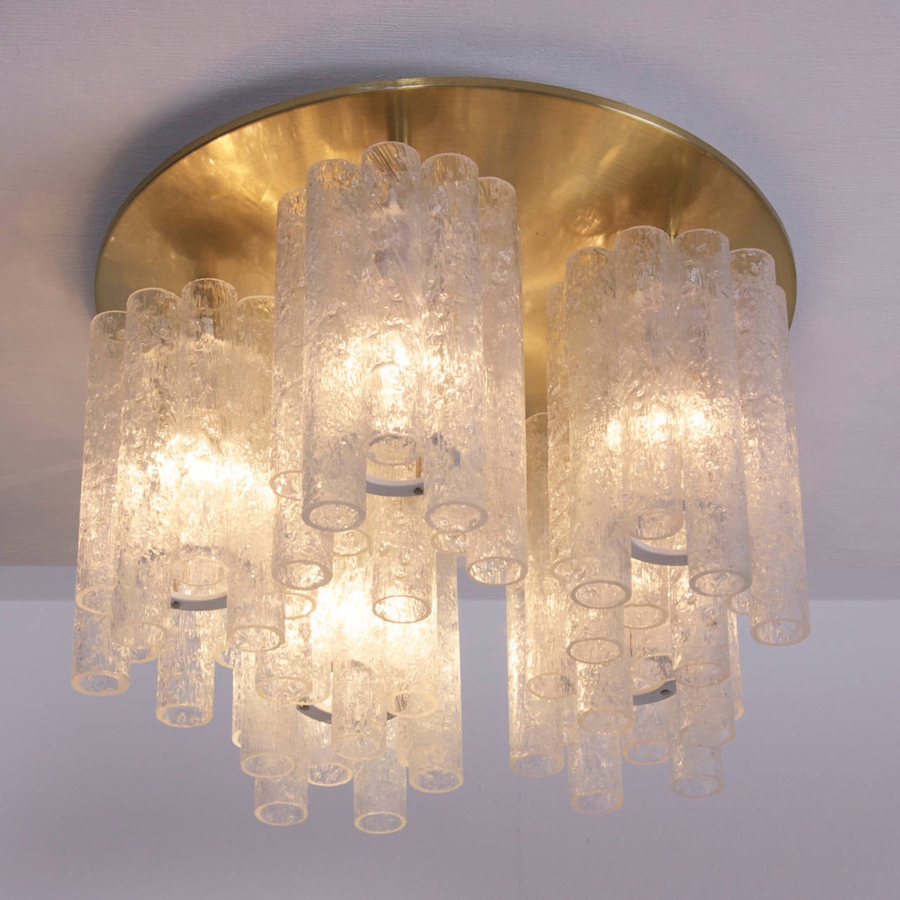1 of 5 Huge Doria Flush Mount Chandelier with Glass Tubes and Brass Plate In Excellent Condition For Sale In Berlin, BE