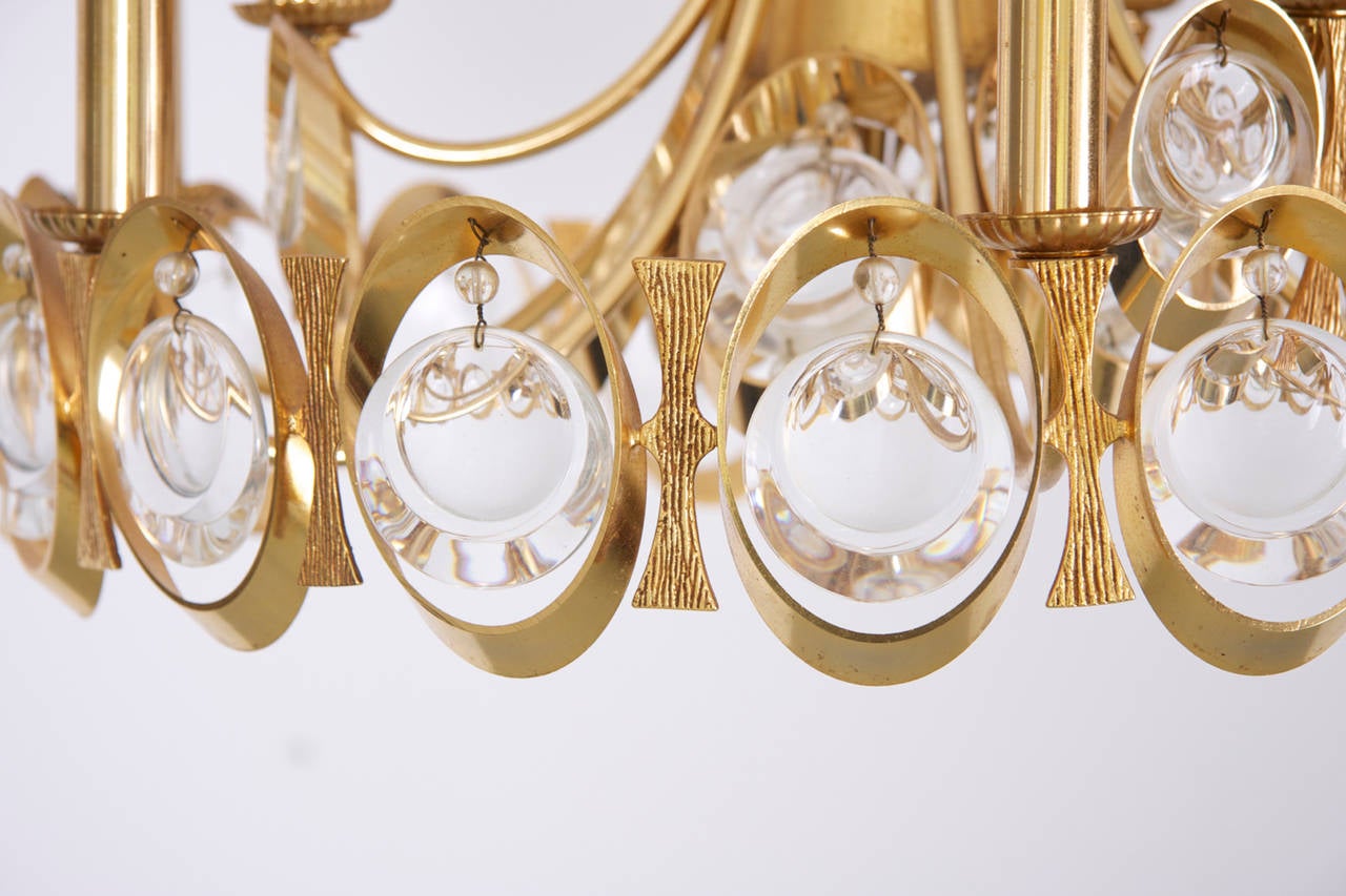 Huge Gilded Brass and Glass Palwa Chandelier In Excellent Condition For Sale In Berlin, BE