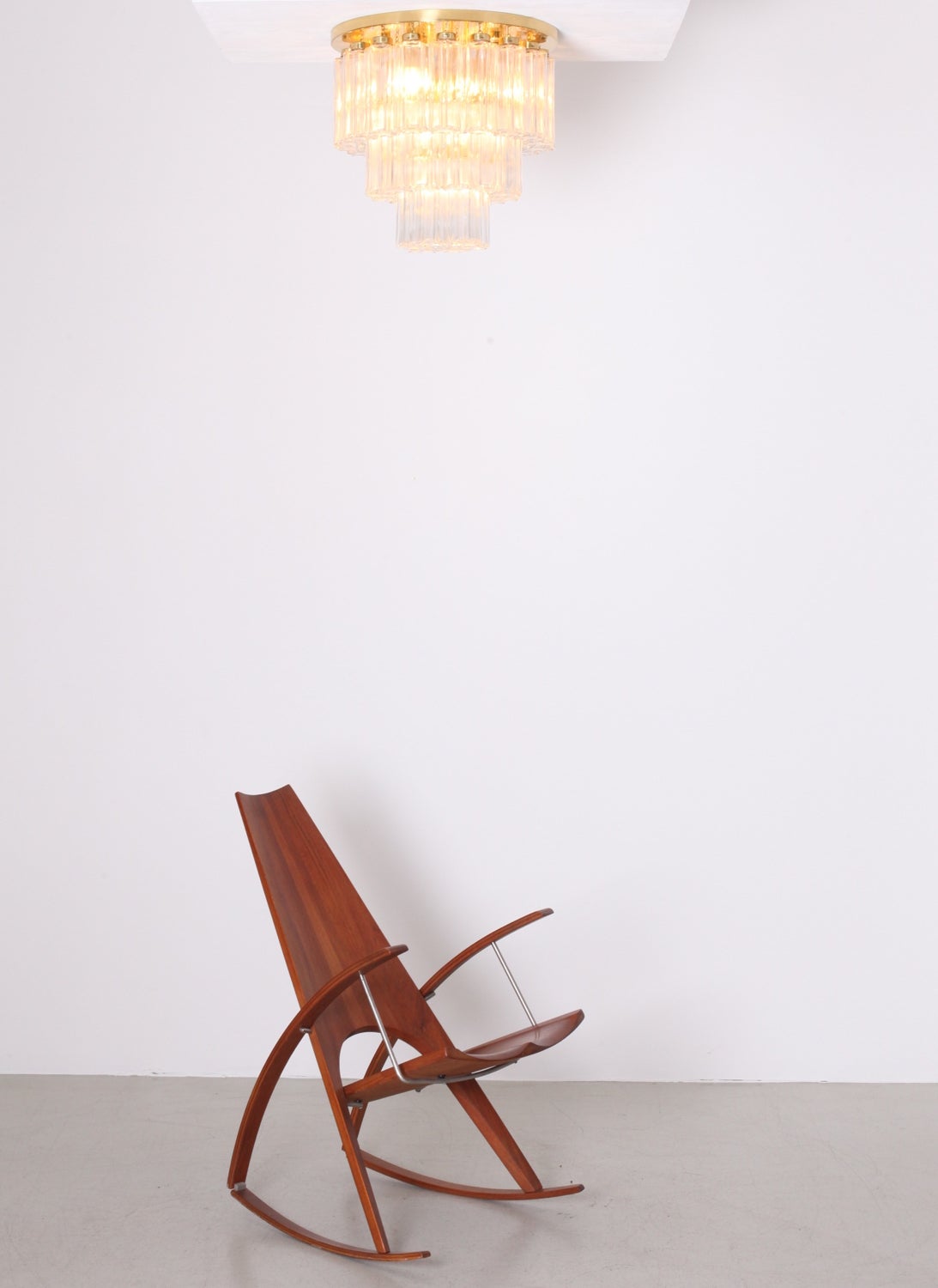 Milieu du XXe siècle 1 de 4 Lustre à trois branches en verre et laiton de Glashütte Limburg, style Venini en vente