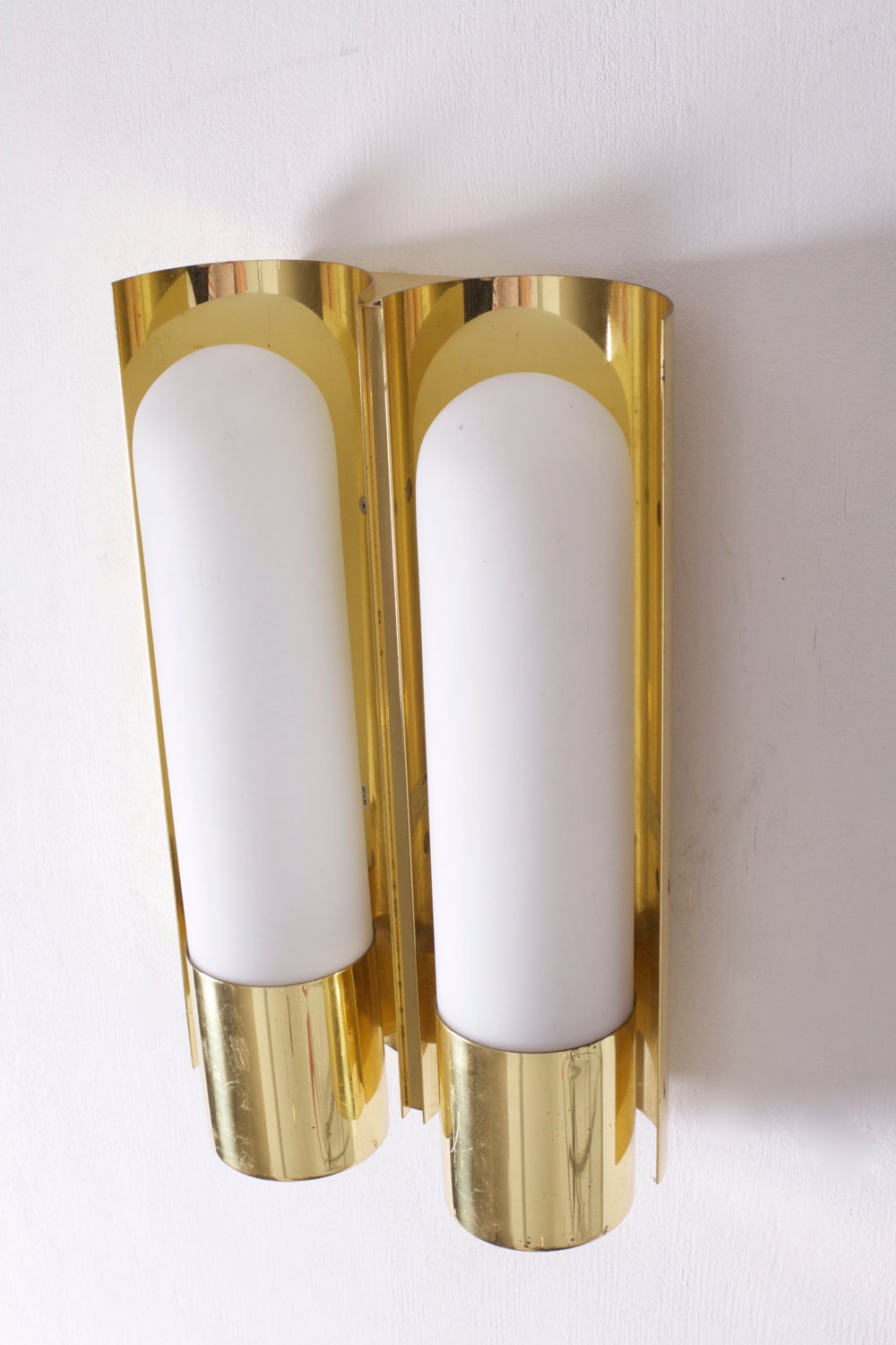 Hollywood Regency Set of Two Brass and Glass Wall Lights or Sconces by Glashütte Limburg For Sale