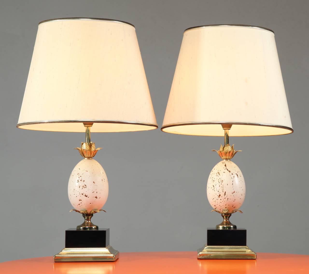 Pair of French Table or Console Lamps with Travertine Ostrich Egg In Excellent Condition In Berlin, BE
