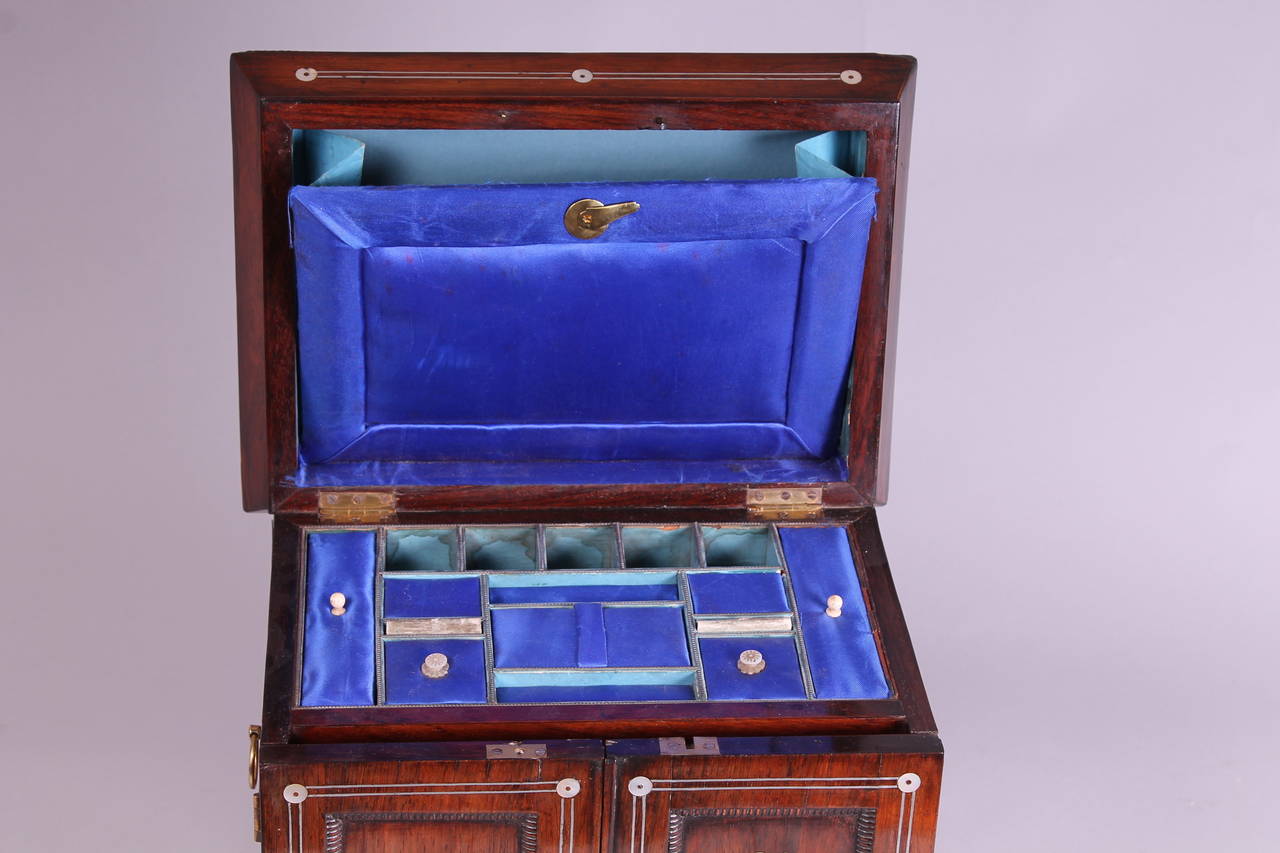 19th Century William IV Period Rosewood and Mother-of-Pearl Inlaid Lady's Table Compendium For Sale