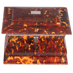 Fine William IV period tortoise-shell double tea-caddy 12