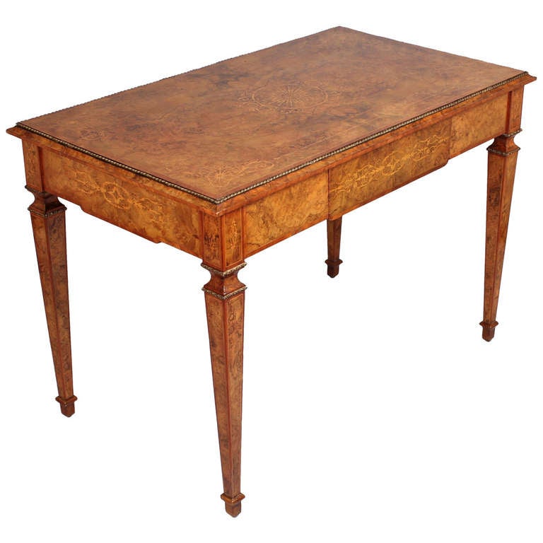 High quality mid 19th century burr walnut centre-table in the French manner For Sale