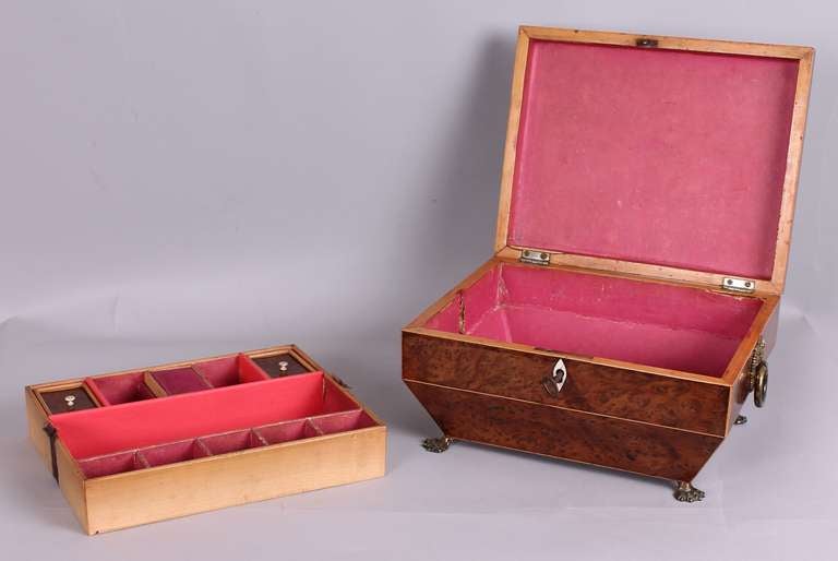 Regency period burr yew work-box In Excellent Condition In Cambridge, GB