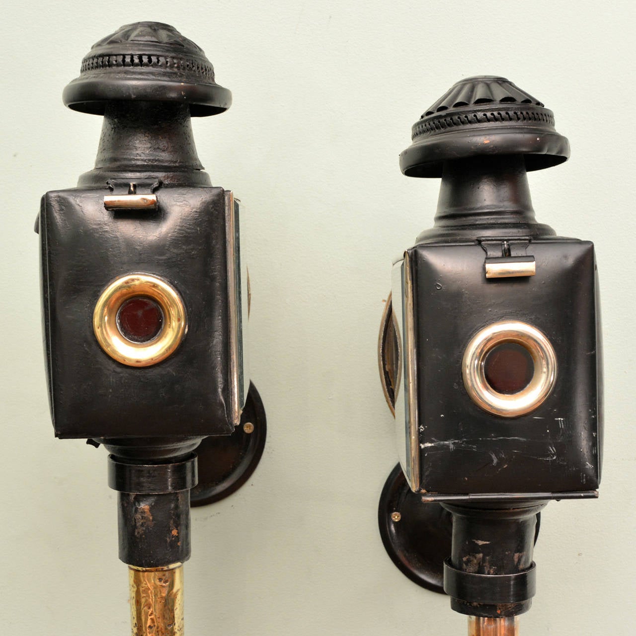 Pair of Carriage Lanterns In Good Condition In London, GB