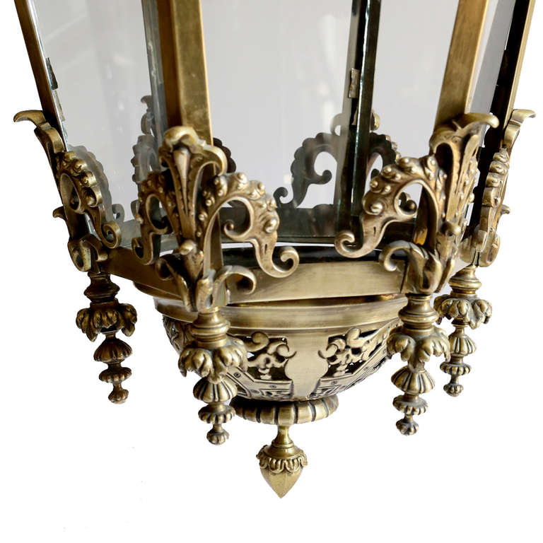 Royal Crescent Lantern