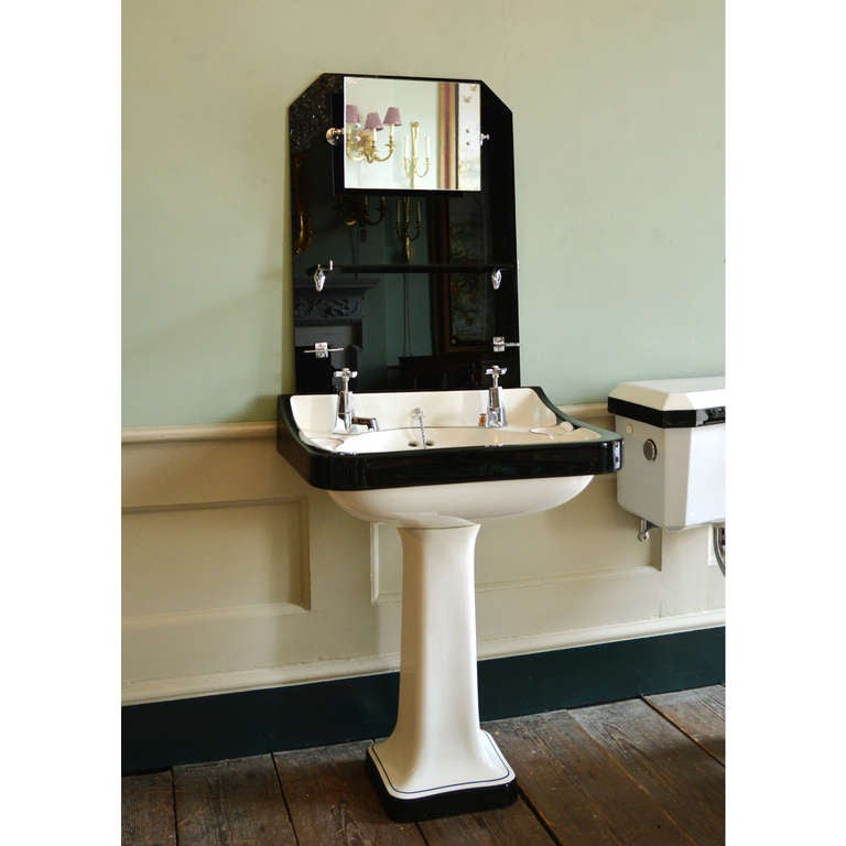 1950s Cloakroom Suite