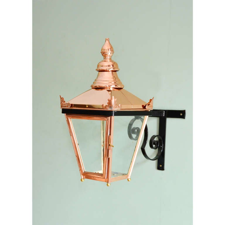 Authentic baby Winsor pattern lanterns, with drop in bracket. Glazed, with a choice of copper, and painted copper in either black or green. Brackets are available in either black or green.   Hand made in England. 

Can be ordered in quantity.