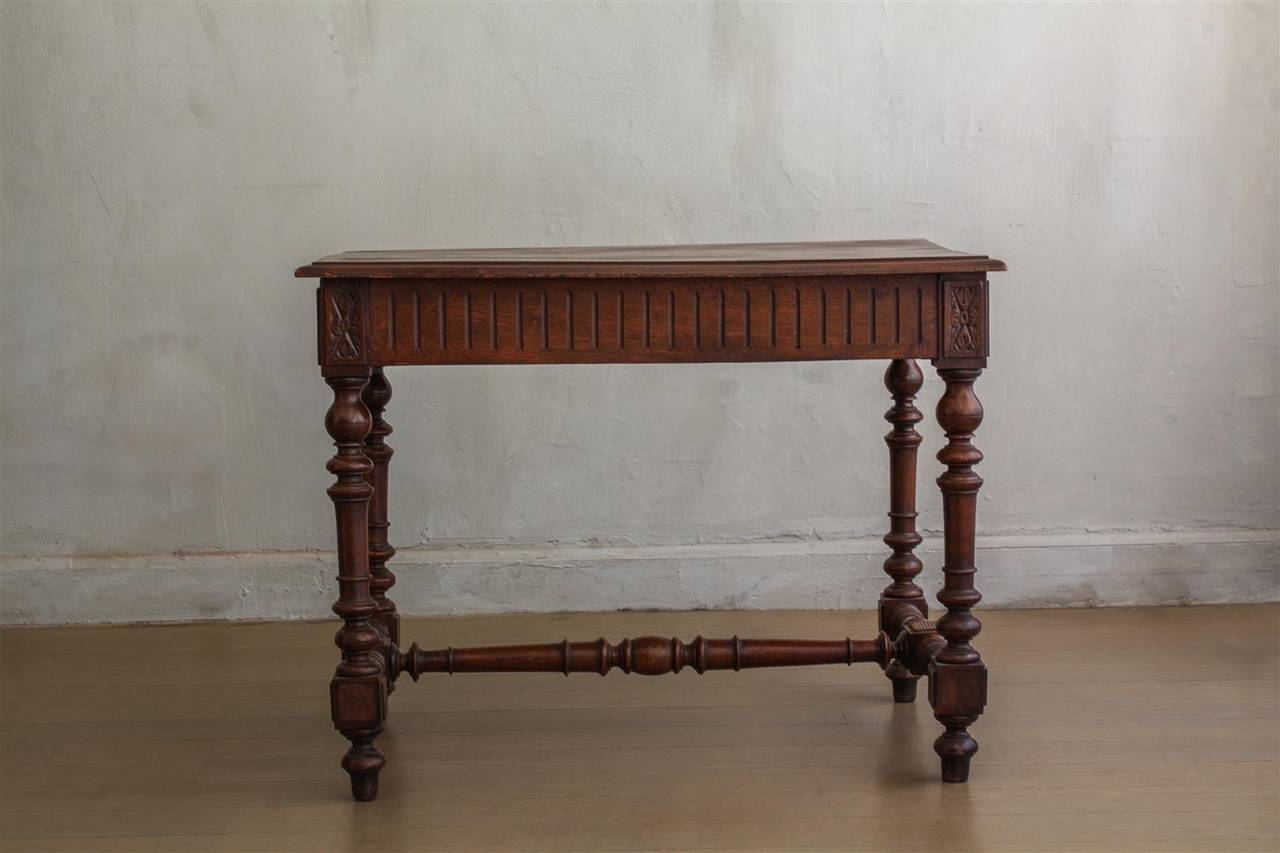 French Single-Drawer Carved Side Table with Brass Hardware, 19th Century For Sale 1