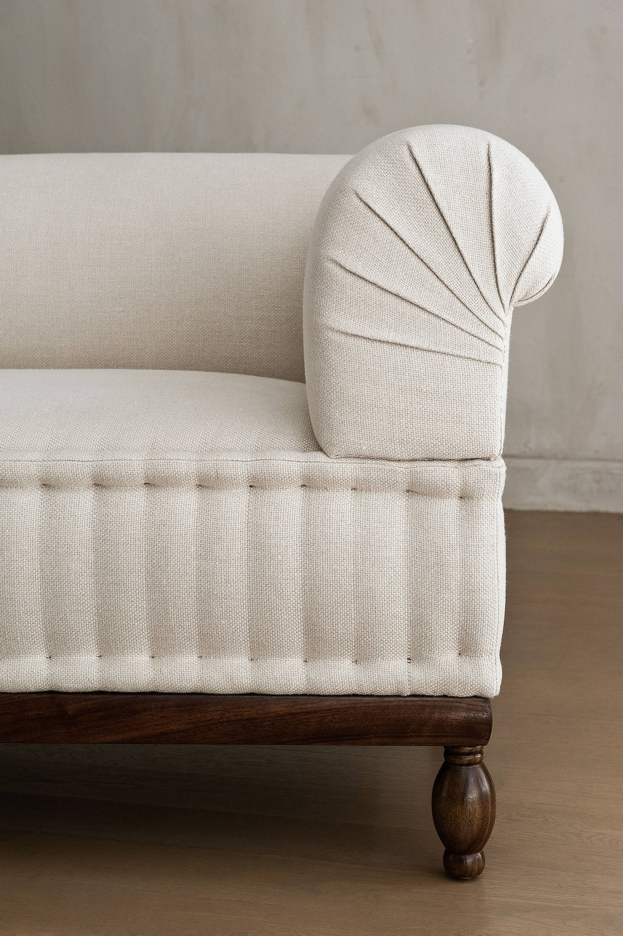 Brampton Pleated Sofa For Sale at 1stDibs schlafsofa brampton