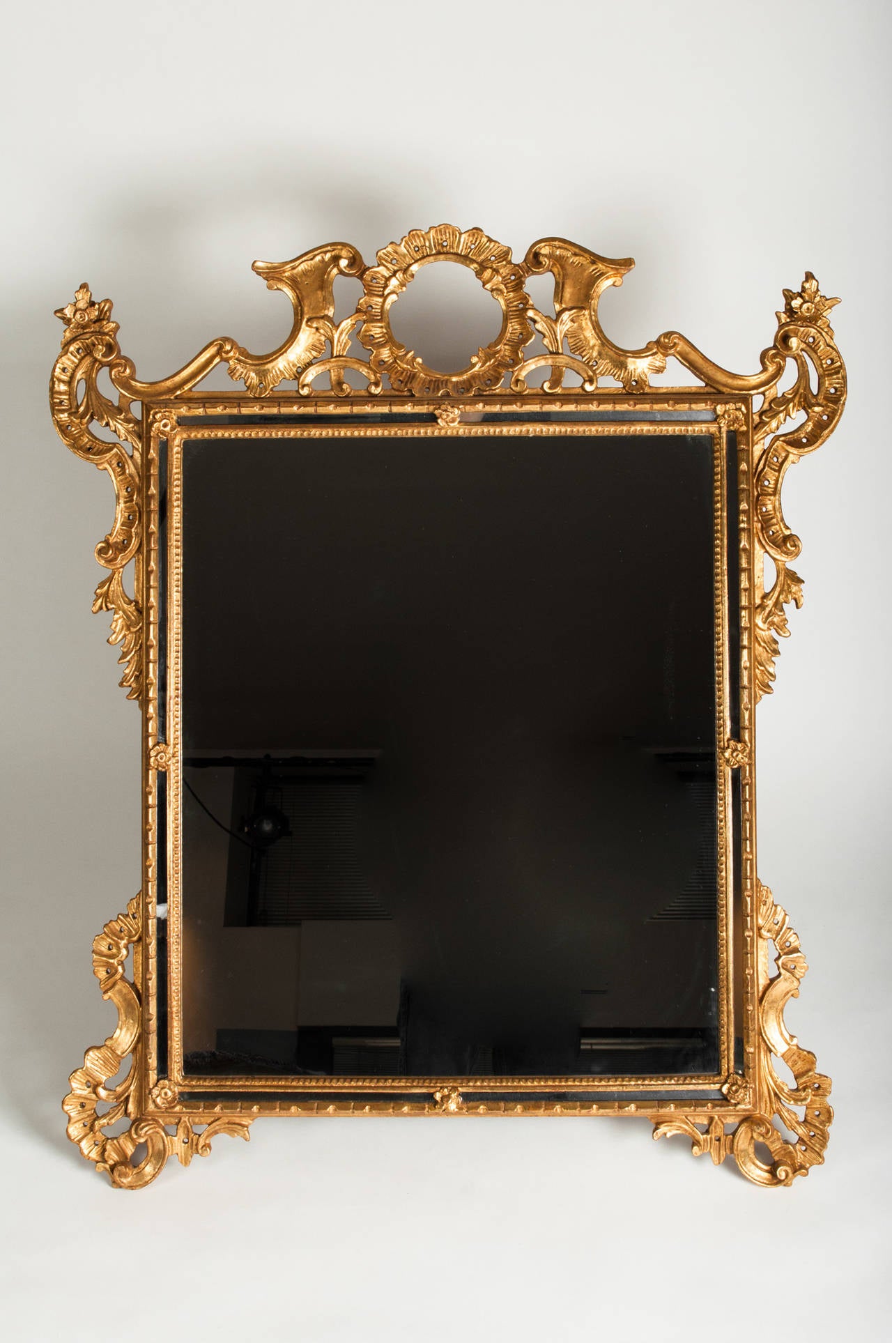 Vintage Gilded Wood Frame Hanging Wall Mirror In Excellent Condition In Tarry Town, NY
