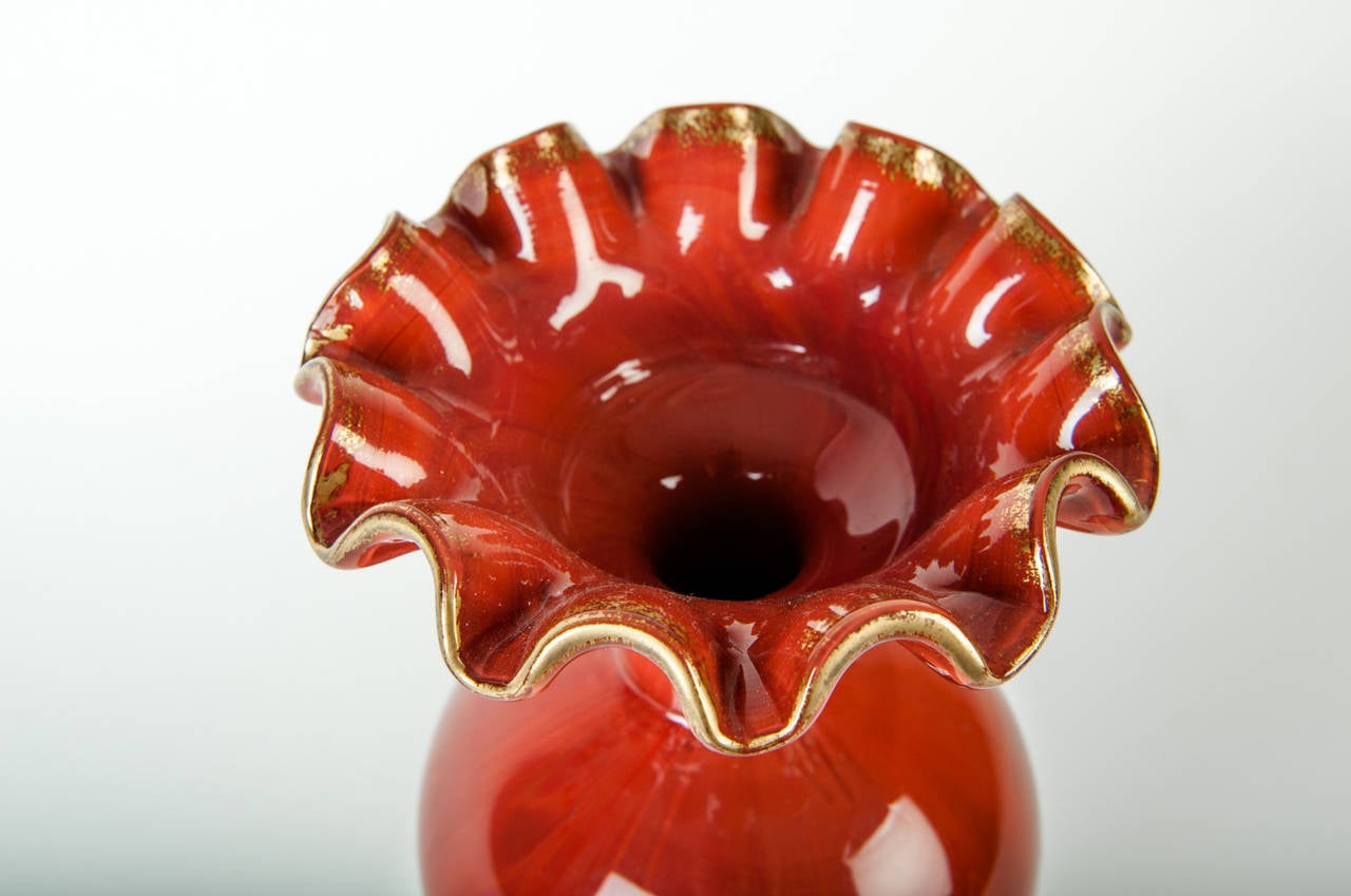 Raro vaso antico in cristallo e dorato Baccarat con applicazioni