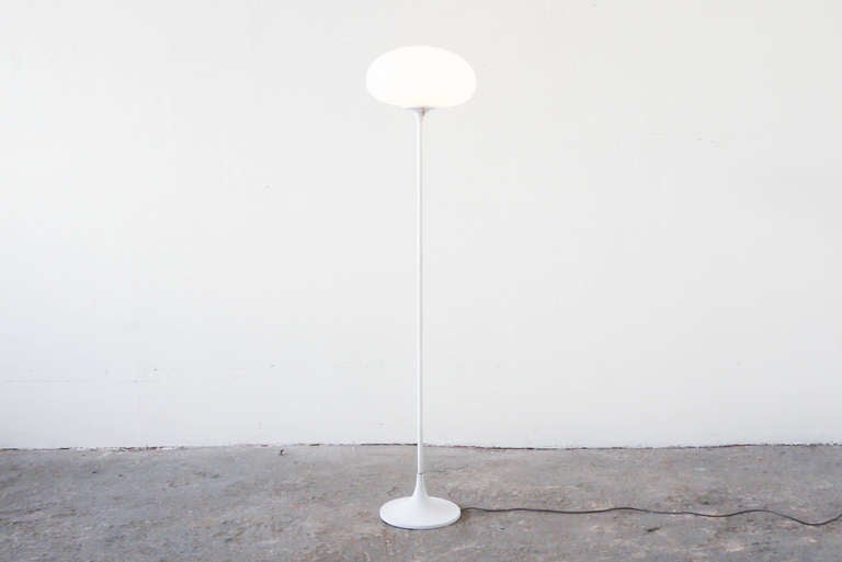 Mid-Century Modern Laurel Mushroom Floor Lamp
