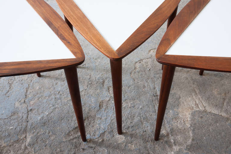 triangle nesting tables