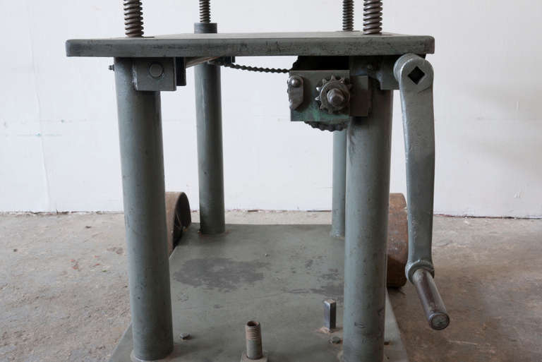 Factory Crank Cart 1