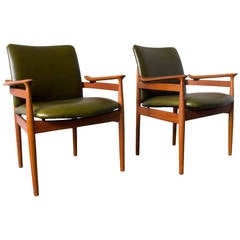 Pair of Finn Juhl F/192 Armchairs