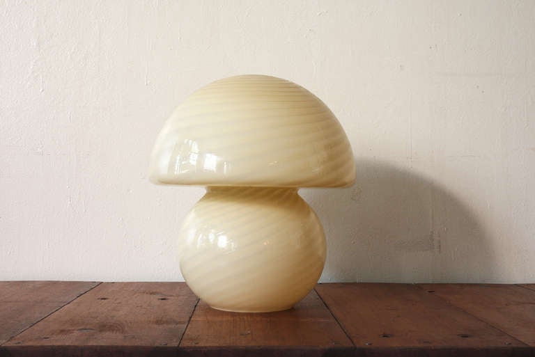 Mid-Century Modern Murano Mushroom Lamp by Vistosi