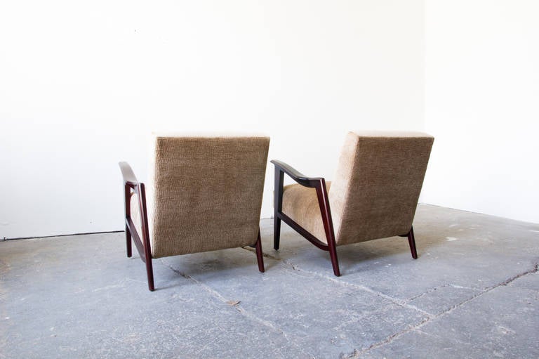 Mid-Century Modern Pair of Sculptural Lounge Chairs