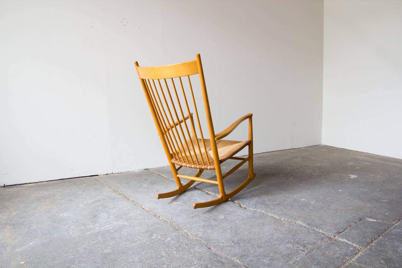 Scandinavian Modern Hans Wegner J16 Rocking Chair