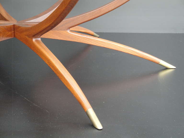 spider leg table