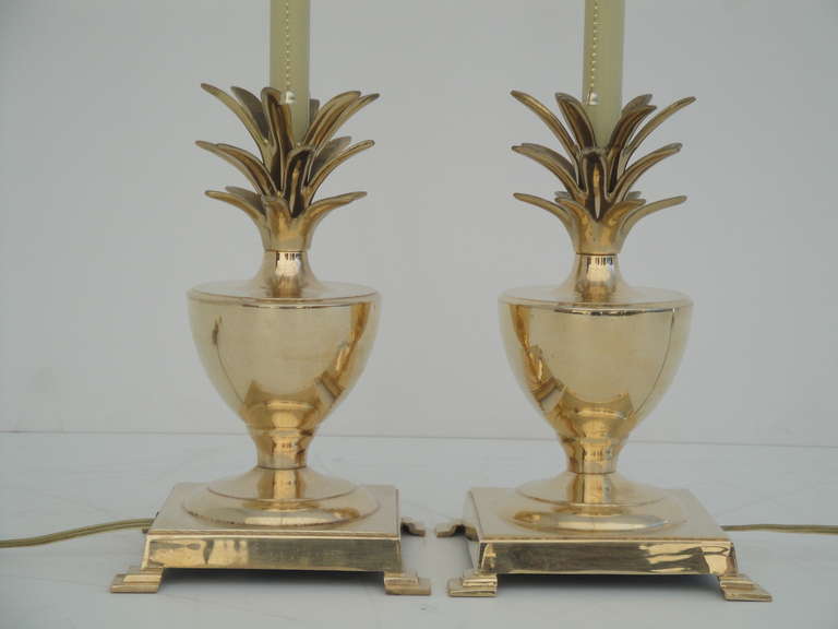 Pair Brass Petite Pineapple Urn Lamps For Sale at 1stDibs