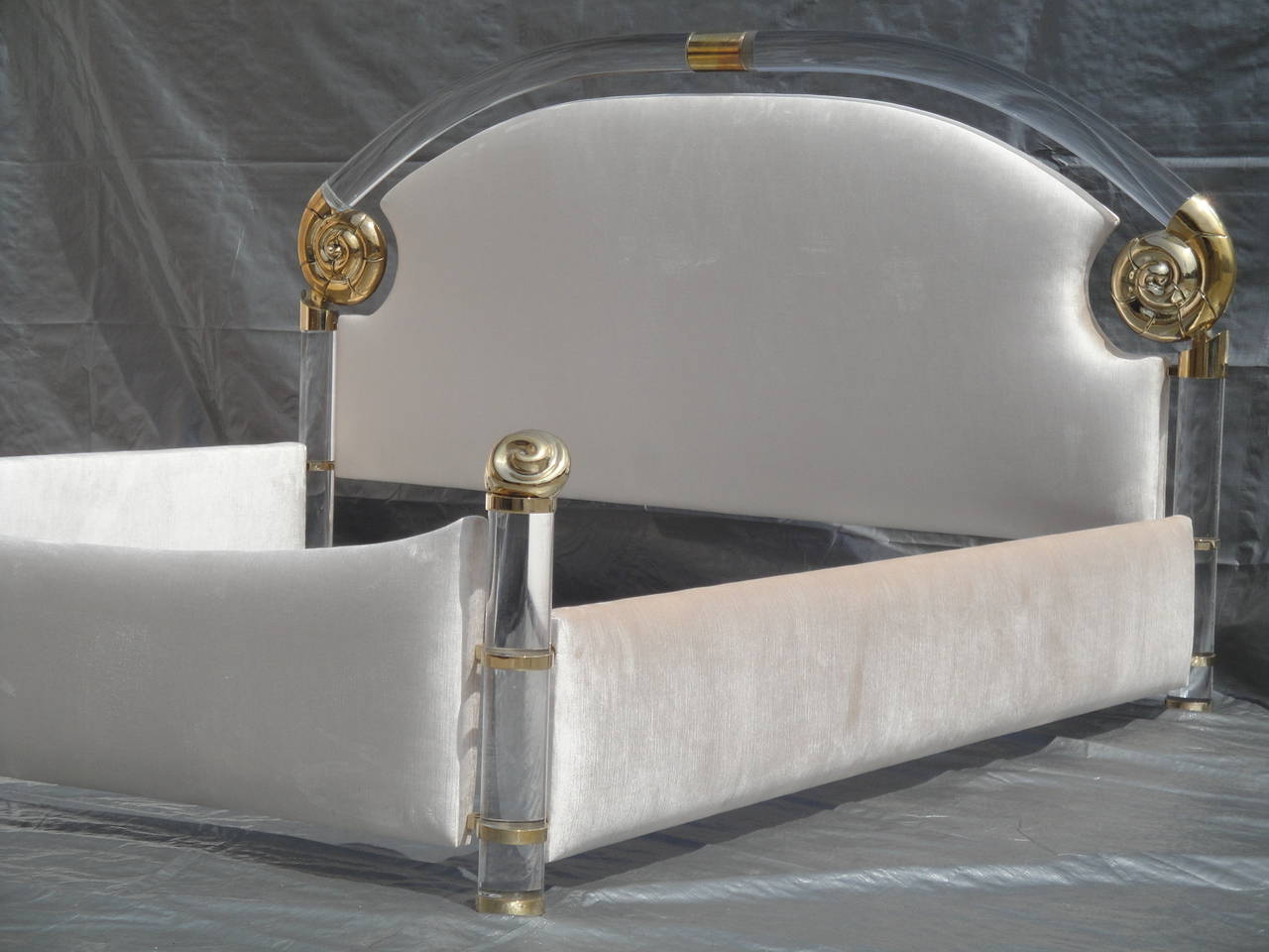 Italian Brass and Lucite Queen-Bed by Marcello Mioni