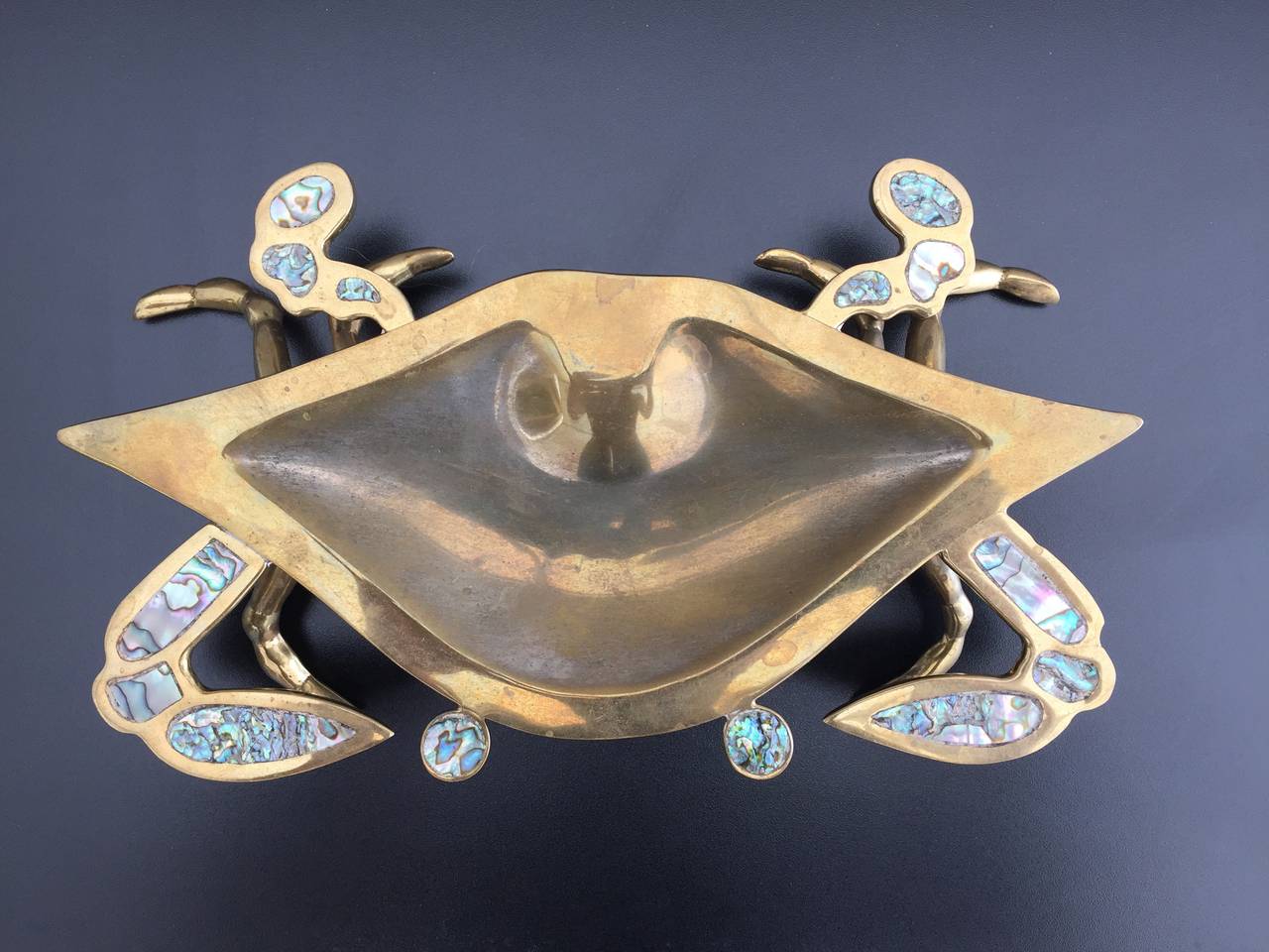 Brass and Abalone Crab Family Dish Sculpture Attributed to Los Castillos In Excellent Condition In North Hollywood, CA