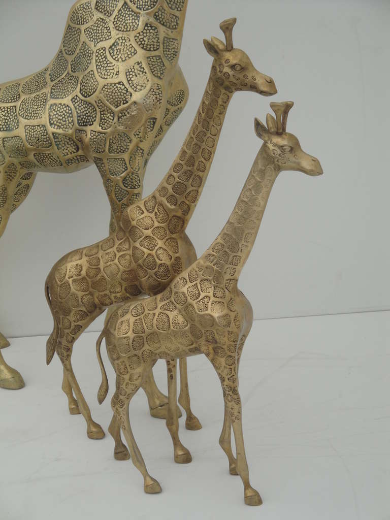 Brass Giraffe Family Sculpture In Excellent Condition In North Hollywood, CA