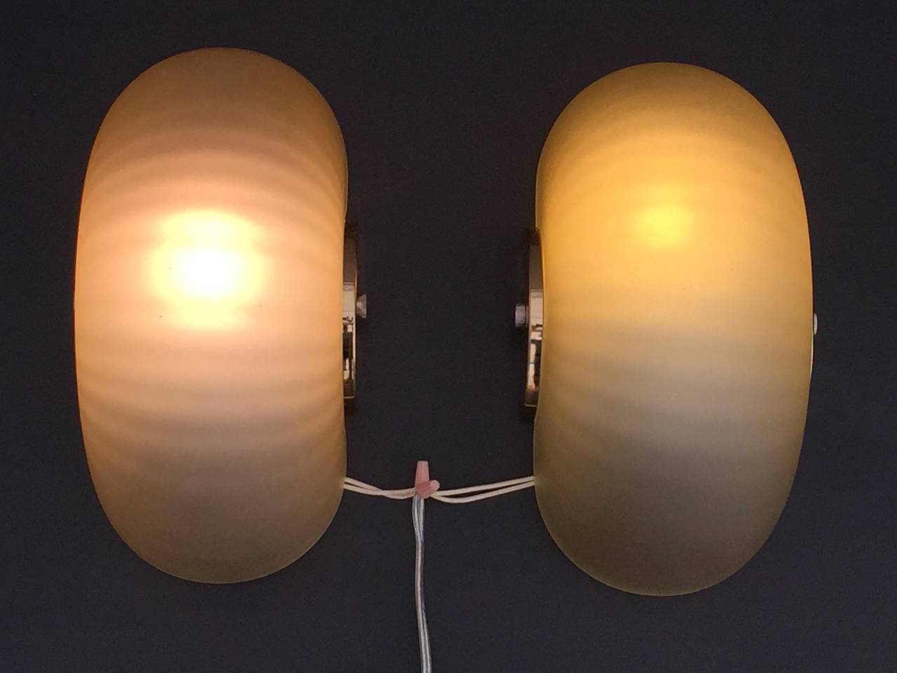 Early 20th Century Pair of Art Deco Style Glass Italian Wall Lights